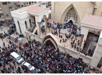 La strage di copti è un messaggio: i cristiani devono scomparire dall'Egitto